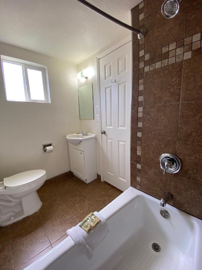 Economy Inn Пасо Роблс Экстерьер фото