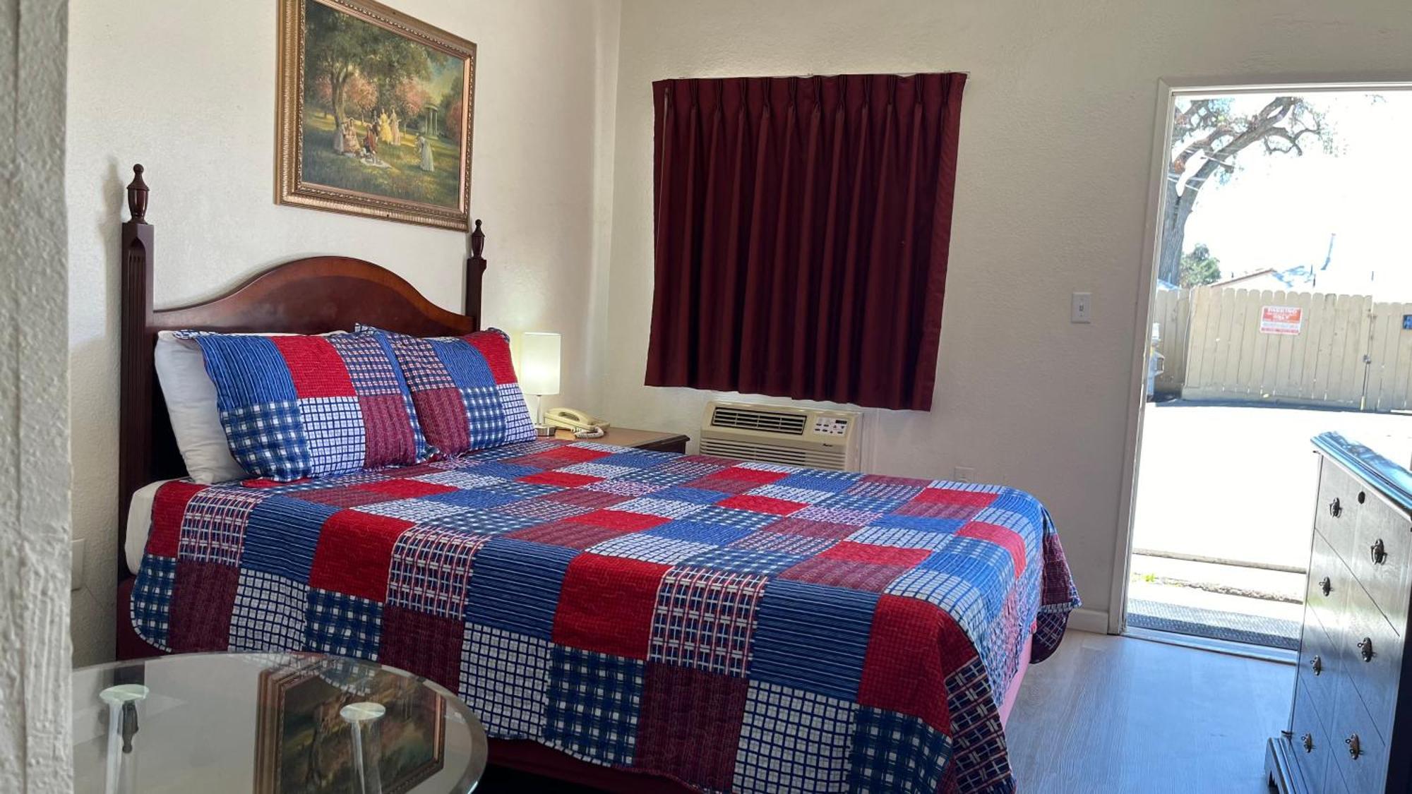 Economy Inn Пасо Роблс Экстерьер фото