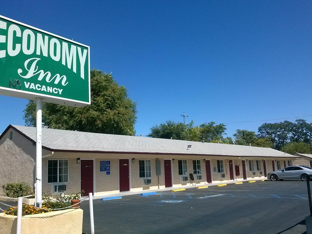 Economy Inn Пасо Роблс Экстерьер фото
