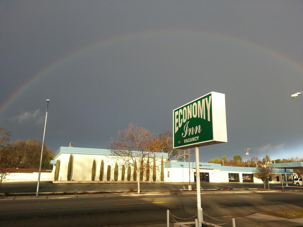 Economy Inn Пасо Роблс Экстерьер фото